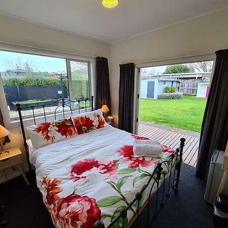 Central Masterton Sleepout מראה חיצוני תמונה
